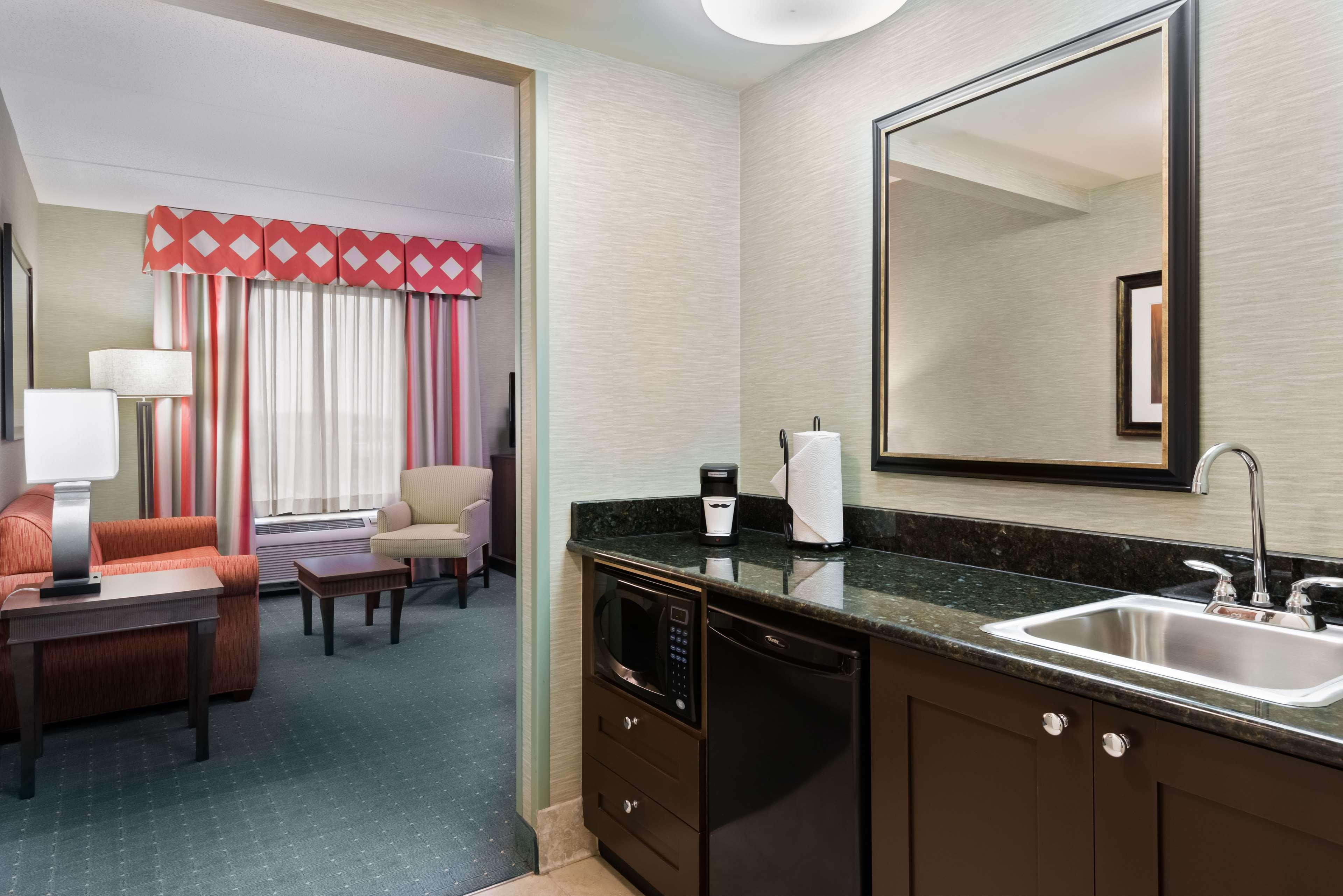 Hampton Inn & Suites Columbus Polaris Exterior photo