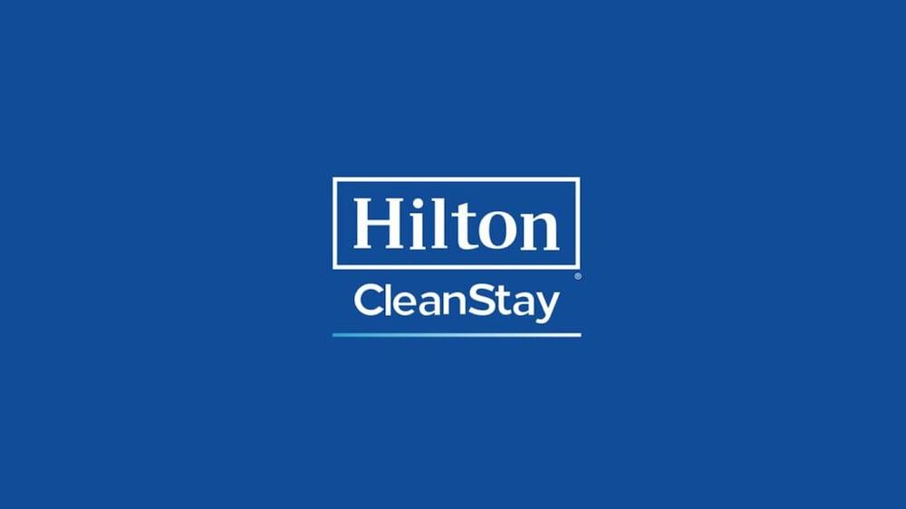 Hampton Inn & Suites Columbus Polaris Exterior photo